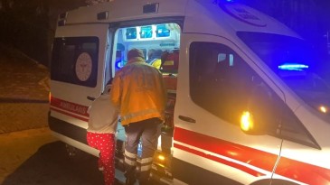 Komşular arasında odunlu sopalı kavga: Yaralılar var