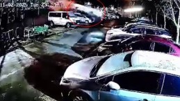 Alkollü sürücünün kontrolünden çıkan araç sitenin duvarından aşağı uçtu