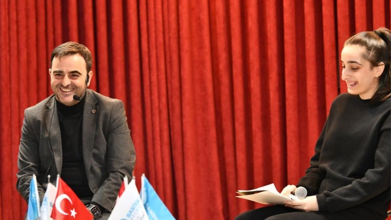 Başiskele Belediye Başkanı Özlü’den gençlere önemli tavsiyeler