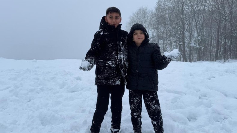 Kocaeli’nin yüksek kesimlerinde kar keyfi