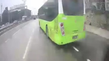 Halk otobüsünde korku dolu anlar: Sürücü fenalaştı, halk otobüsü kontrolden çıktı