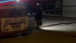 Caddede çatışma: Husumetlisini silahla vurdu