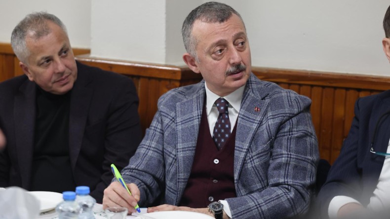 Başkan Büyükakın’dan, Taşköprülüler Derneği’nde ortak akıl vurgusu