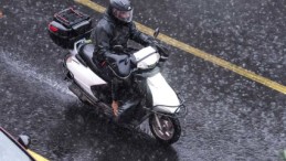 Motosiklet, scooter ve motokuryelerin trafiğe çıkma yasağı uzatıldı