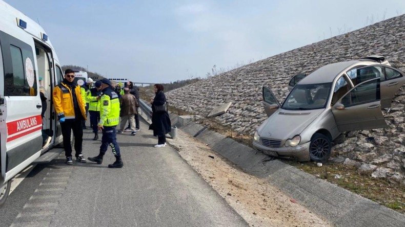 Kuzey Marmara’da 2 araç çarpıştı: 2 yaralı