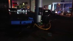 Kocaeli’de kaza: Çarpışan araçlardan biri benzin istasyonuna daldı