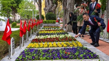 Kocaeli’de Namazgâh ve Polis Şehitliğinde hüzünlü bayram yaşandı