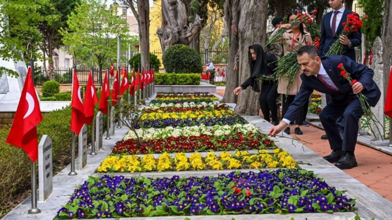 Kocaeli’de Namazgâh ve Polis Şehitliğinde hüzünlü bayram yaşandı