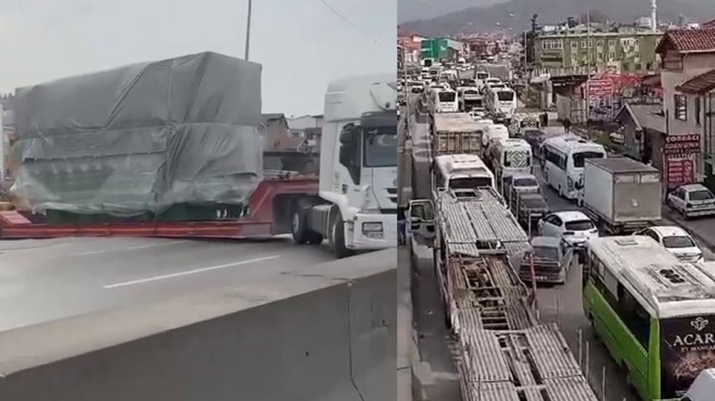 Tırın dorsesi askıda kaldı, trafik felç oldu