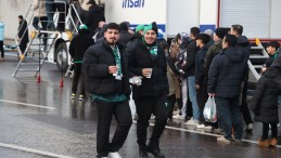 Büyükşehir’den Kocaelispor taraftarlarına iftarlık ikramı