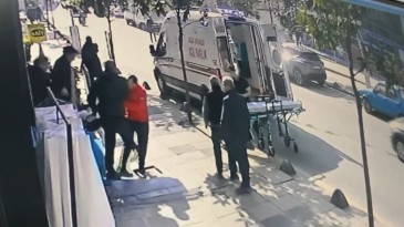 Tabanca kazara ateş aldı: Yaralı var