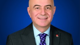 CHP’den ihraç edilmişti, mahkeme kararıyla geri döndü