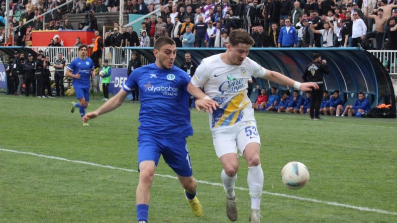 TFF 2. Lig: Belediye Derincespor: 0 – Beyoğlu Yeni Çarşı: 3