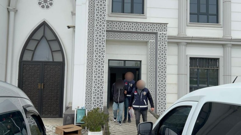 İzmit’te iki iş yerinden ürün çaldılar: 1 tutuklama