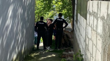 Pencere kenarında yoğurt yiyen çocuk 3. kattan düştü