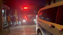 Kömürlükte çıkan yangın itfaiyeyi harekete geçirdi