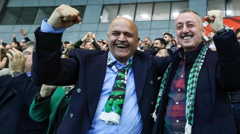 Başkan Büyükakın: “Kocaelispor’umuz yeniden ait olduğu yere, evine geri döndü