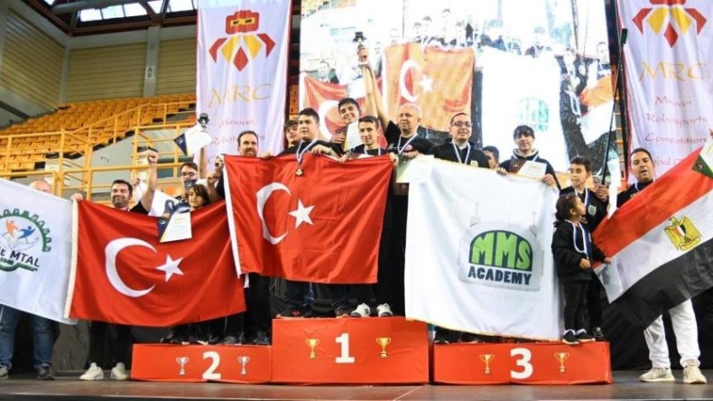 İzmit Mesleki ve Teknik Anadolu Lisesi’nden büyük başarı