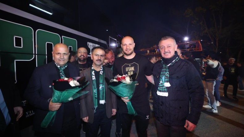 Şampiyon Kocaelispor böyle karşılandı