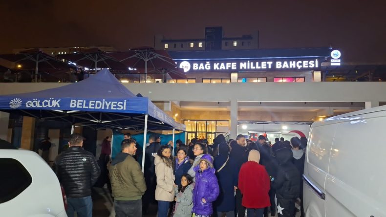 Gölcük Belediyesi İstanbul halkına moral oldu