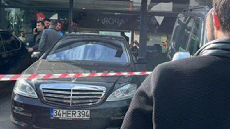 Oto galeriye bombalı saldırı