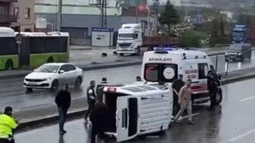 Kocaeli’de kaza: Araç takla attı