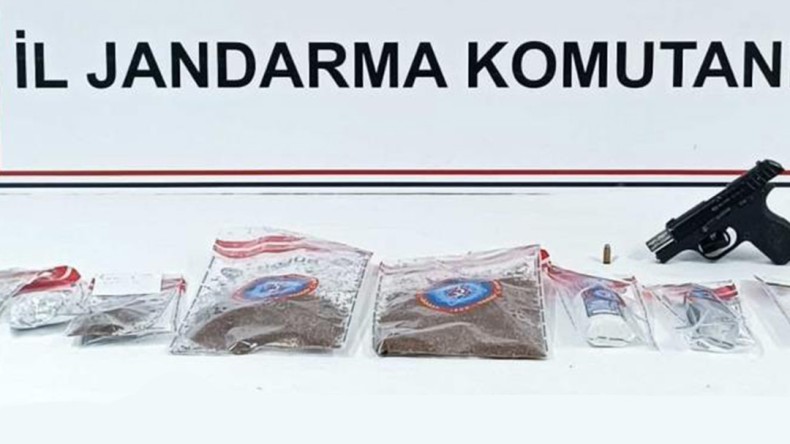 Kocaeli’de bir ikamette 1 kilo bonzai ele geçirildi