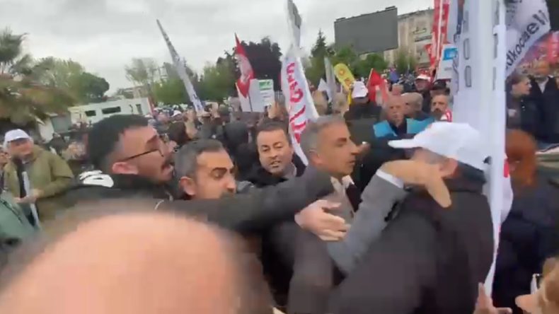 1 Mayıs kutlamalarında gerginlik: DEM ile ADD arasında kavga