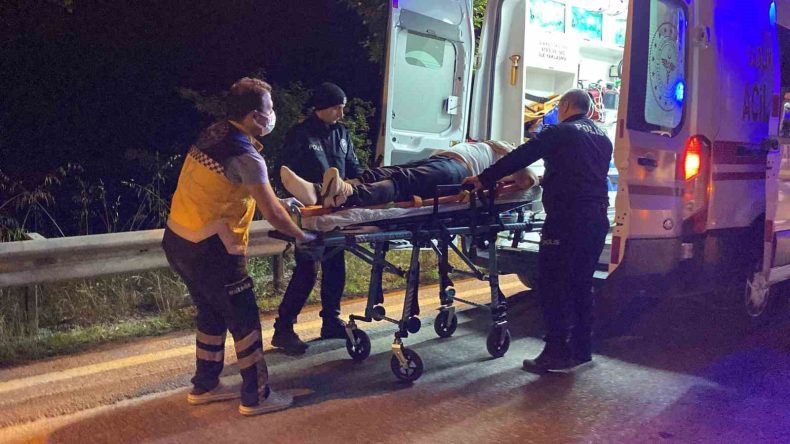 Kamyon ve iki otomobil kazaya karıştı: Yaralılar var