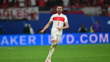 Milli futbolcu Merih Demiral’dan Büyükakın’a teşekkür