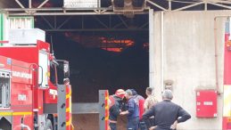 Fabrikada yangın: Çok sayıda itfaiye sevk edildi