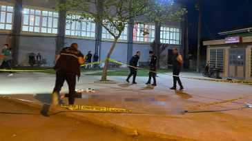 Küfürleşme kavgasında kan aktı: 17 yaşındaki çocuğu bıçakladı