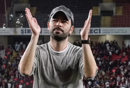 Kocaelispor’un yeni teknik direktörü Kocaeli’ye geliyor