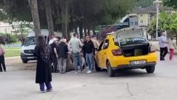 İzmit’te kaza: Taksinin çarptığı yaya hastaneye kaldırıldı