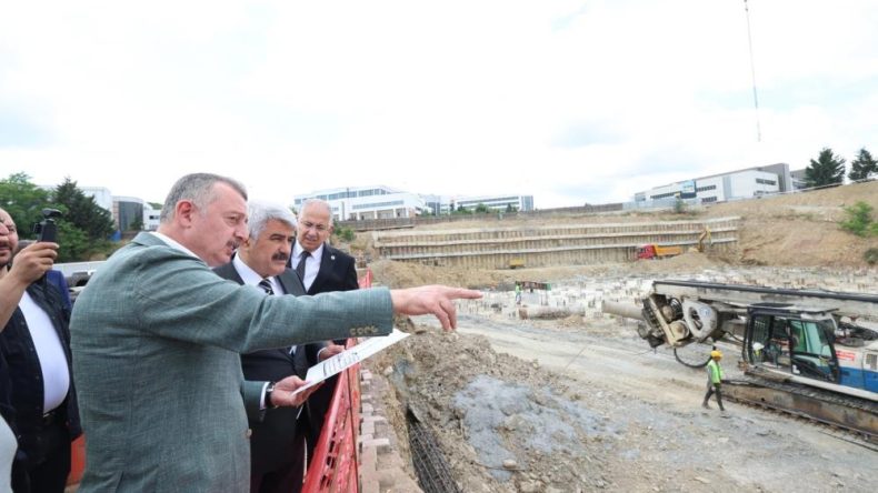 İzmit’e dev cami: Aynı anda 5 bin kişi ibadet edebilecek