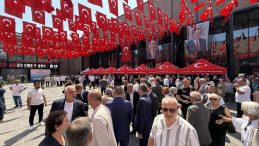 Bu bayramda gelenek bozulmadı: Kocaeli, 41. kez kucaklaştı