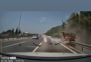 Cip bariyerlere girip takla attı: 7 yaralı