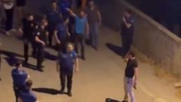 Tabanca ile sokakta dolaşan şüpheli polise direndi, teslim oldu