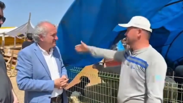 Kurban satıcıları gerçeği ortaya çıkardı; Hürriyet: “Yalanla geldiniz, kumpasla rol kestiniz”