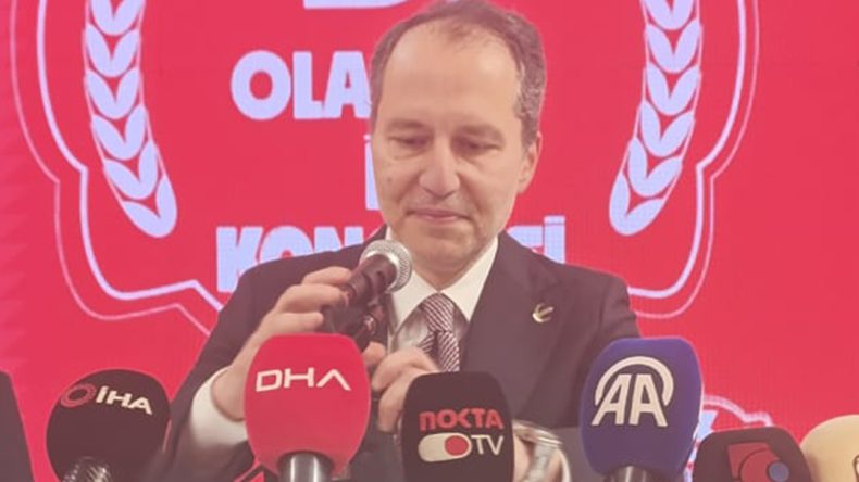 Yeniden Refah Partisi Kongresi’nde salon doldu taştı, Erbakan Kocaeli’de gürledi