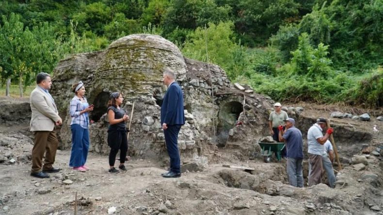 Tarihi Osmanlı hamamı yeniden canlanıyor