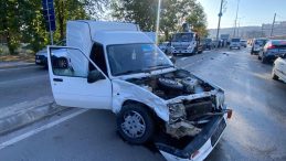 Kırmızı ışıkta geçti, İzmit’te faciaya yol açıyordu