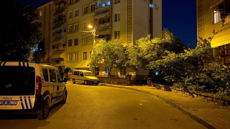 Komşu kavgasında bıçak konuştu: Kadın yaralı var