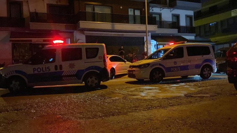 İzmit Alikahya’da kavga: 2 kişi bıçaklandı