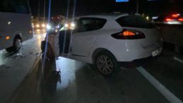 İzmit’te kaza: İki otomobil çarpıştı