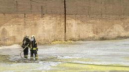 Kükürt deposunda yangın: Kimyasal duman panik yarattı