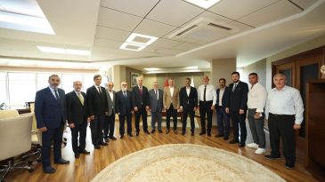 Büyükakın, Yeniden Refah İl Başkanı Ahmet Emre Aydın ve yönetimini ağırladı