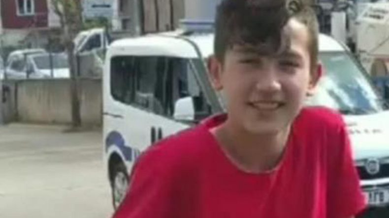 21 yaşındaki genç bıçaklanarak öldürüldü