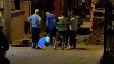 Doğal gaz borusu patladı, mahalleyi gaz kokusu sardı