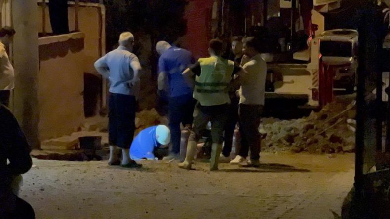 Doğal gaz borusu patladı, mahalleyi gaz kokusu sardı
